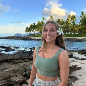 Meet your Posher, Annabella